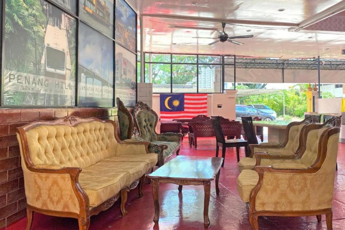 B Hotel Penang Джордж Таун Екстериор снимка