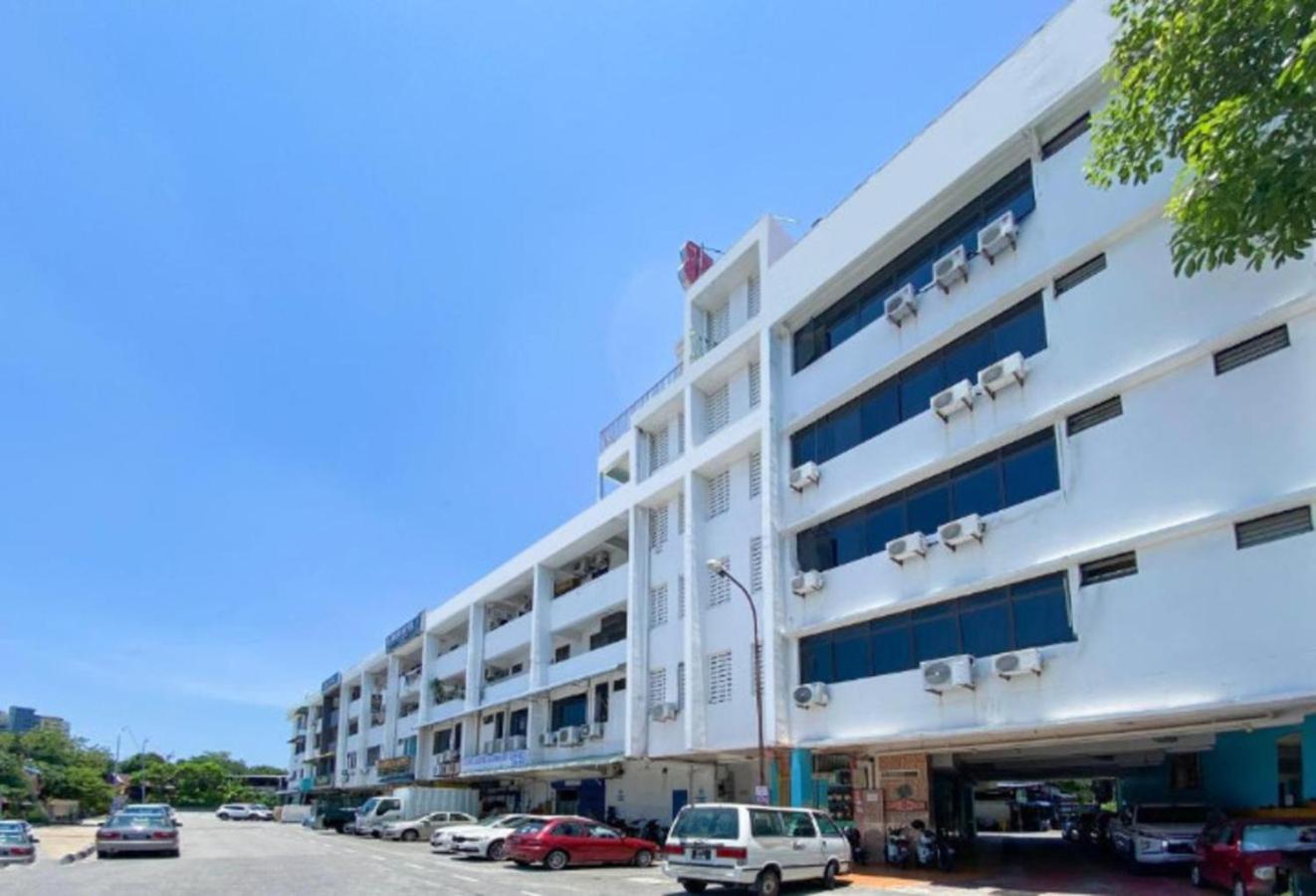 B Hotel Penang Джордж Таун Екстериор снимка