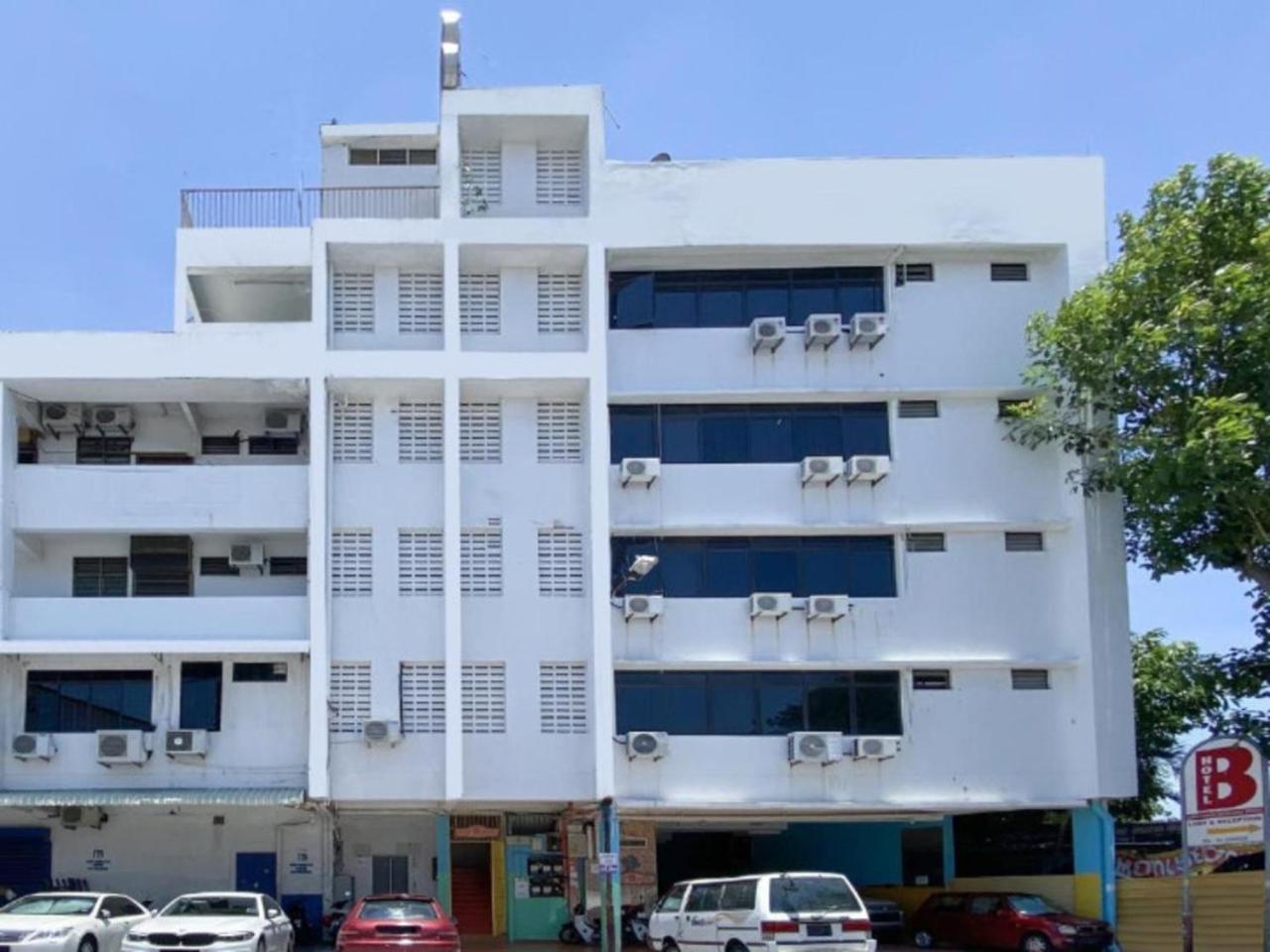 B Hotel Penang Джордж Таун Екстериор снимка